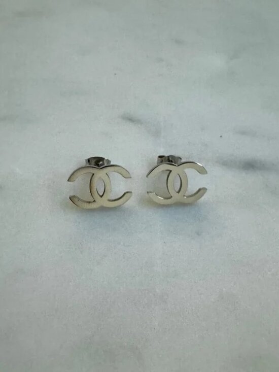 Jewelry - Brand New - C Earrings - Silver Earrings - Studs - Minimalistic - Unisex